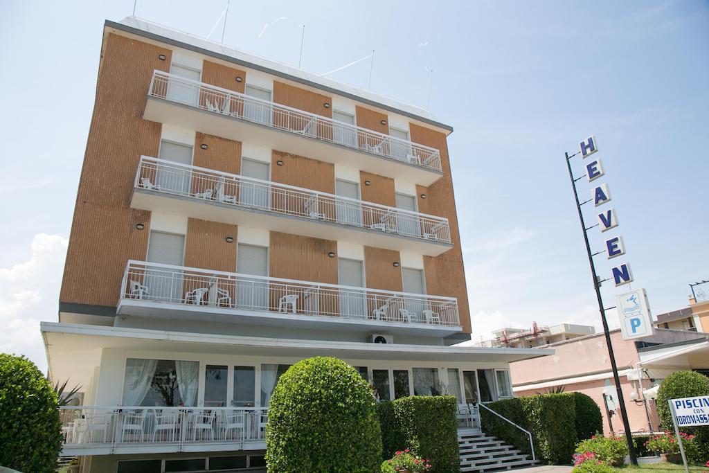 Hotel Heaven ริมินี ภายนอก รูปภาพ