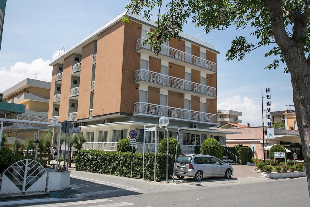 Hotel Heaven ริมินี ภายนอก รูปภาพ